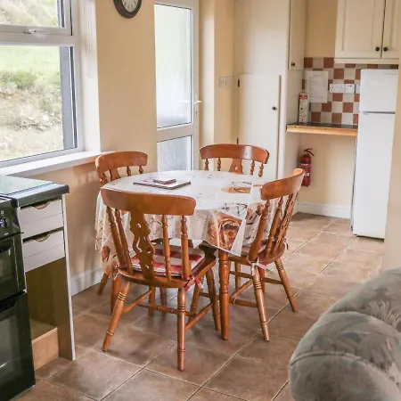 Robin's Roost 2, Corr Na Mona Holiday home Cornamona