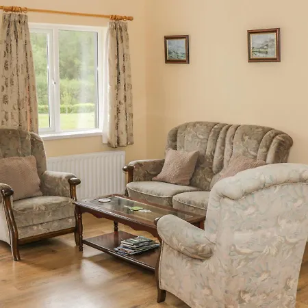 Robin's Roost 2, Corr Na Mona Holiday home *