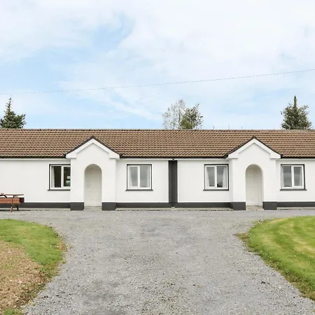 Holiday home Robin's Roost 2, Corr Na Mona Cornamona